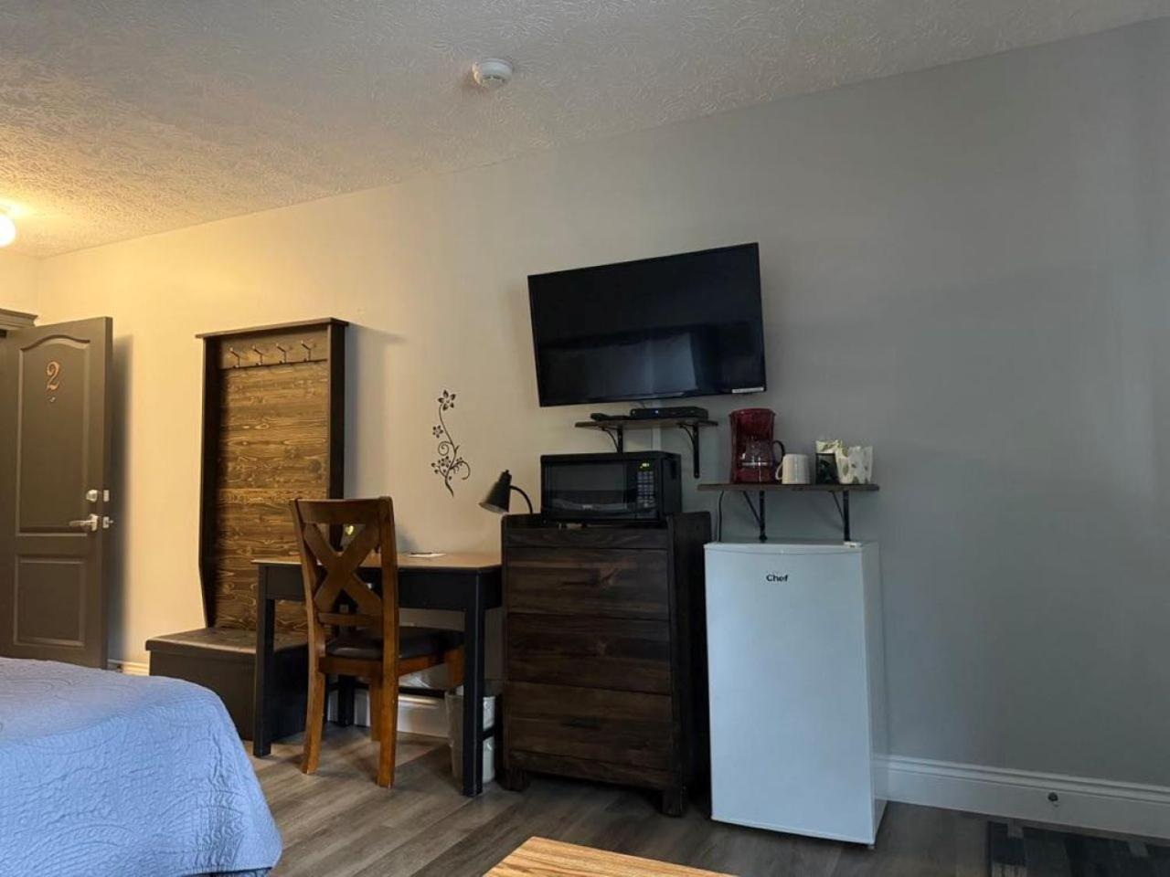 Auberge Micky Inc Edmundston Exteriör bild